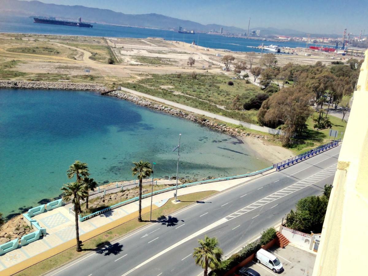 Apartamentos Vista A Tres Continentes La Línea de la Concepción Zewnętrze zdjęcie